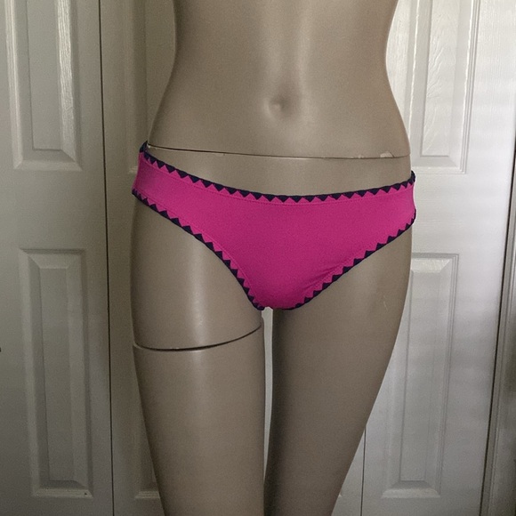 Lucky Brand Shell Stitch Pink Bikini Bottom, Women's Size S - Picture 1 of 11